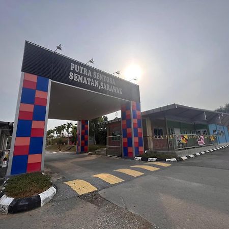 Putra Sentosa Retreat Camp, Sematan Hotel Exterior foto