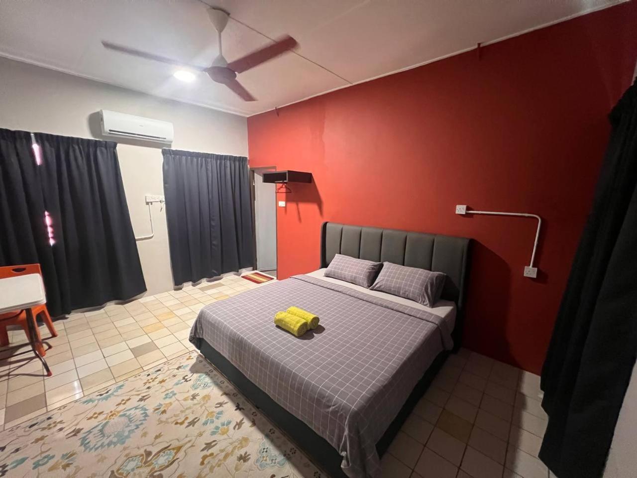 Putra Sentosa Retreat Camp, Sematan Hotel Quarto foto